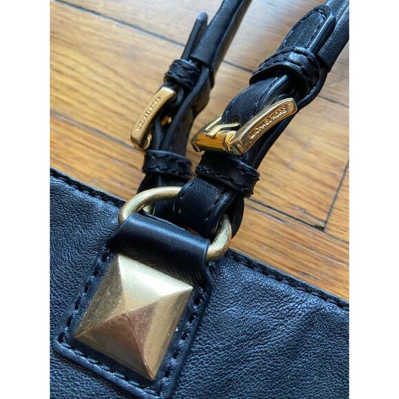 MICHAEL by Michael Kors Large Black Leather Shoulder Bag - Picture 6 of 16